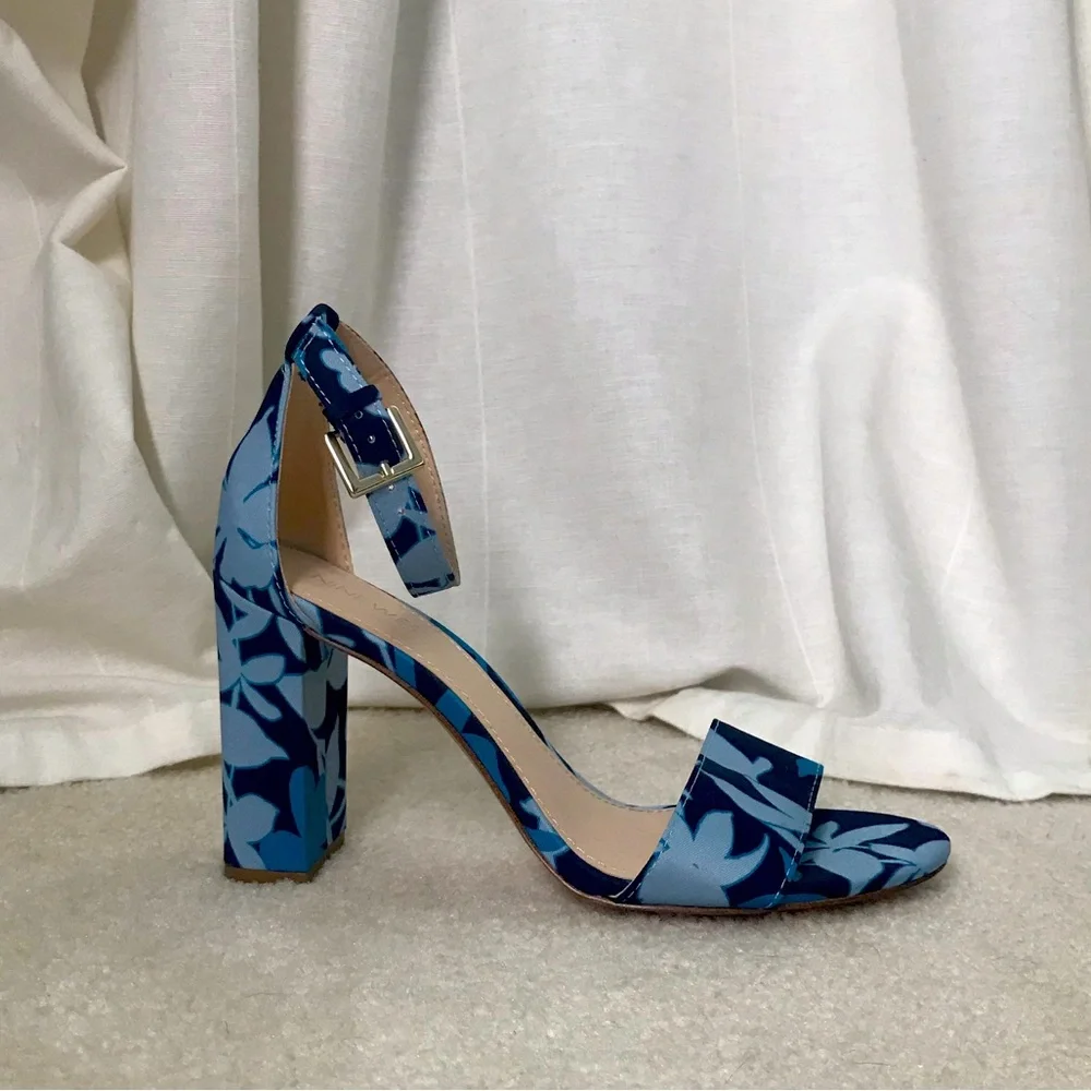 BRAND NEW never been worn Nine West heeled sandals. - Picture 1 of 5